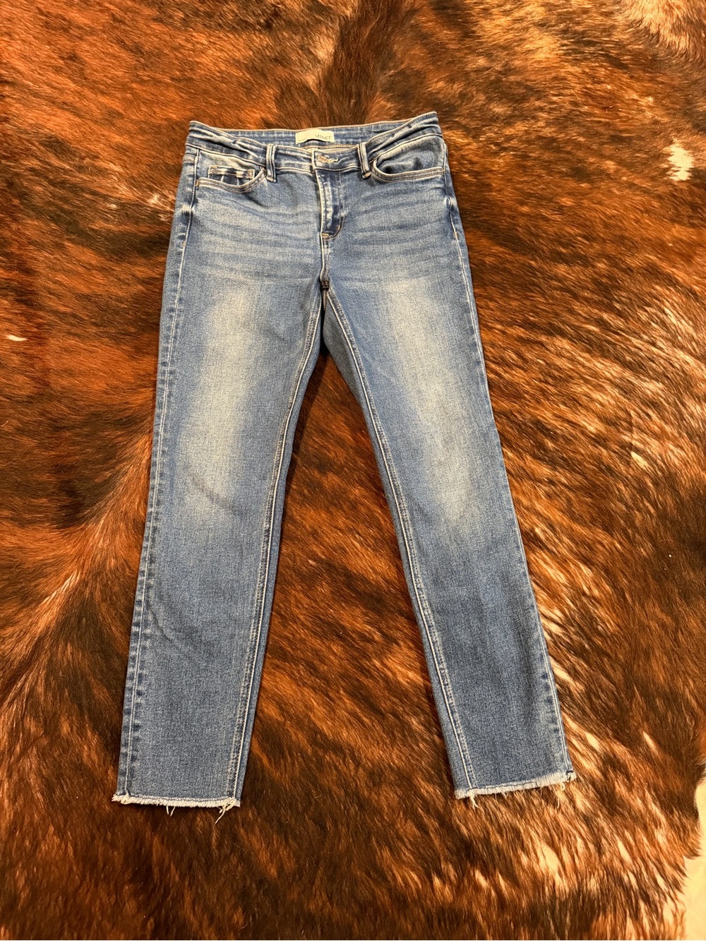 Vervet Ankle Crop Slim Jeans in Mid Blue